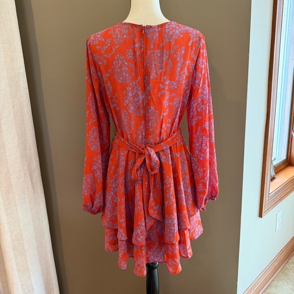 NWT Dokotoo Women's Bohemian Floral Flowy Dress, V- Neck, Size Medium - Picture 3 of 15